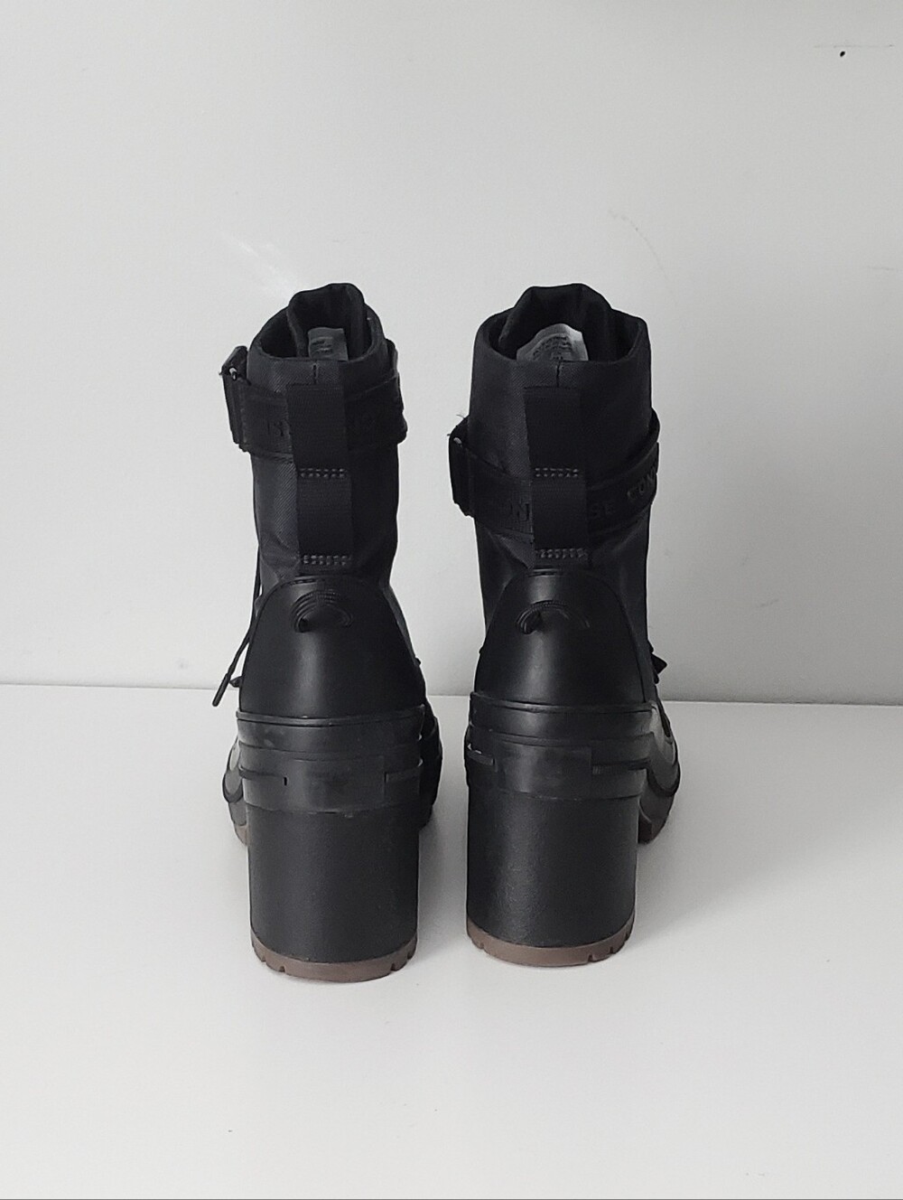 Converse Black Chuck Taylor All Star GR82 Chunky Heel Boots Size 7.5 - Picture 5 of 11